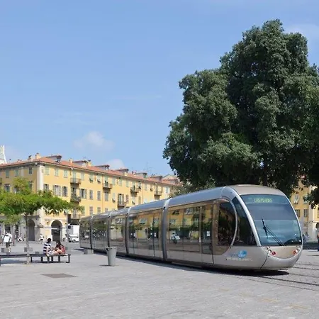 3 Pièces Confort Au Centre De * Nizza